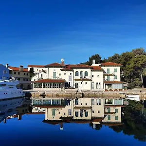https://hotel-televrin.primorje-gorskikotar.com