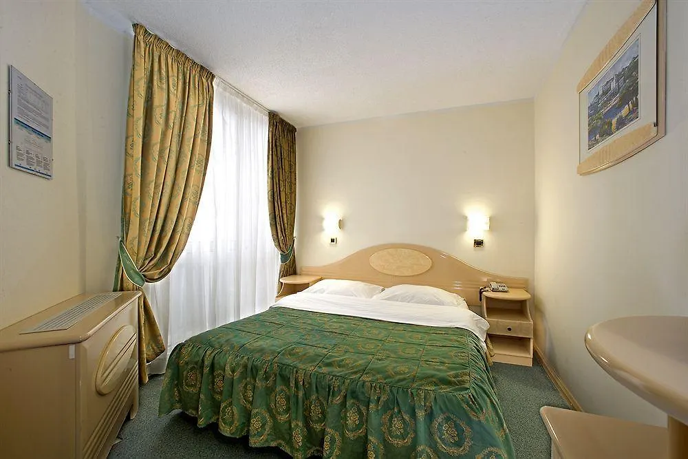 Hotel Gran Vista Plava Laguna Porec 3*,